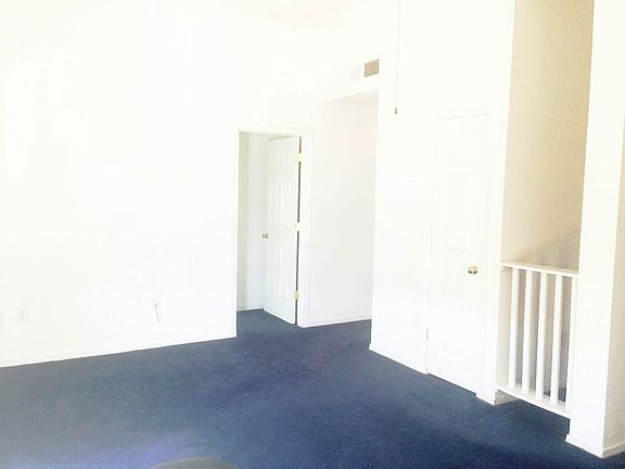 3rd image of 440 Lauren St