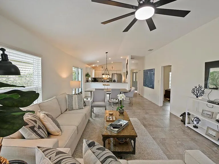 2851 Skipper St — Photo 3