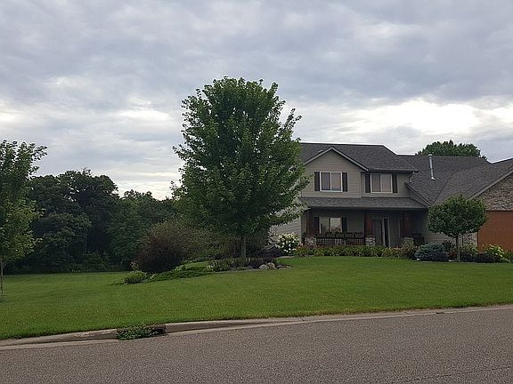 3 car gar/w  xl stalls