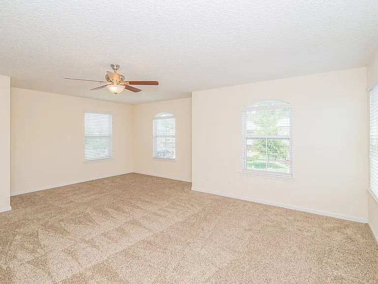 451 Forest Meadow Ln — Photo 9