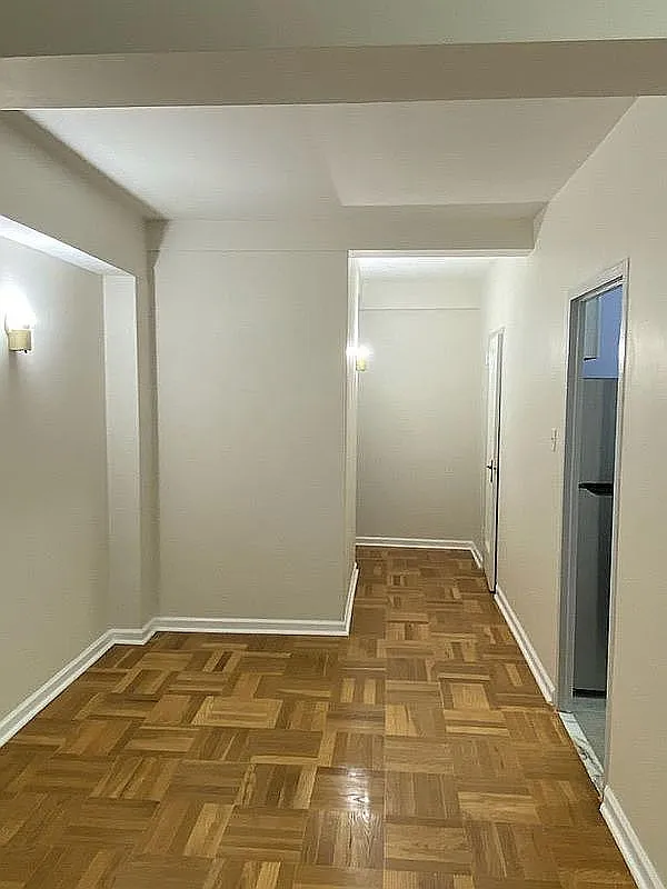 1527 Metropolitan Avenue - 2A — Photo 4
