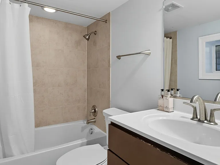 1654 Gales St NE — Photo 21