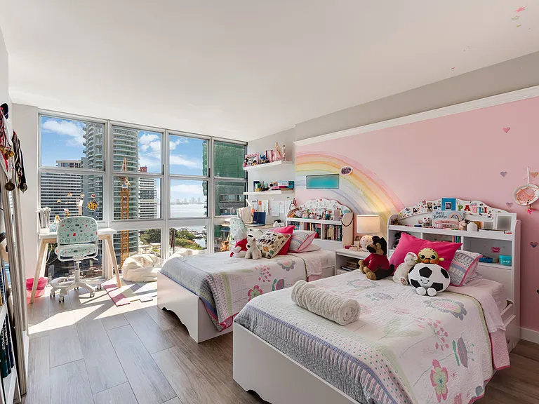 1901 Brickell Ave #B1809 — Photo 20