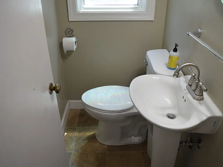 1606 Sheridan Dr — Photo 2