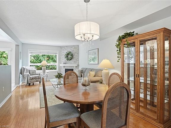 4th image of 819 Upper Paradise Rd #9
