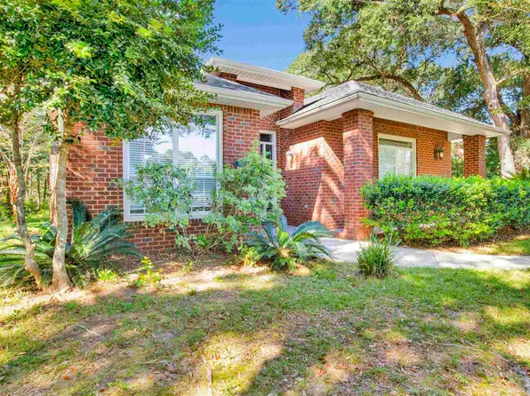 6021 Moors Oaks Dr, Milton, FL 32583