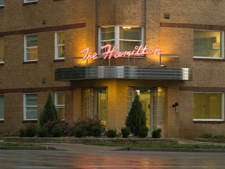 The Hamilton — Photo 13