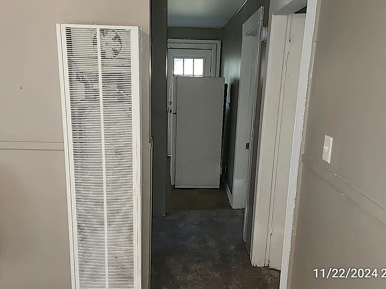 716 Bronson St — Photo 13