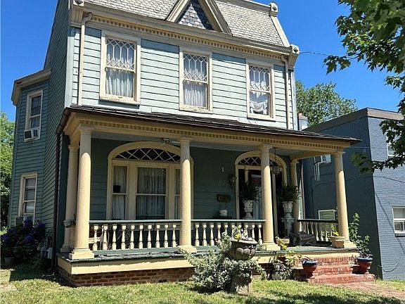 4th image of 921 Porter St