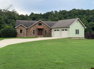 254 Grassy Dr, Gassville, AR 72635