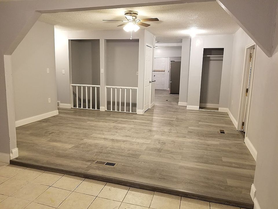 1st image of 3704 Elmwood Ave