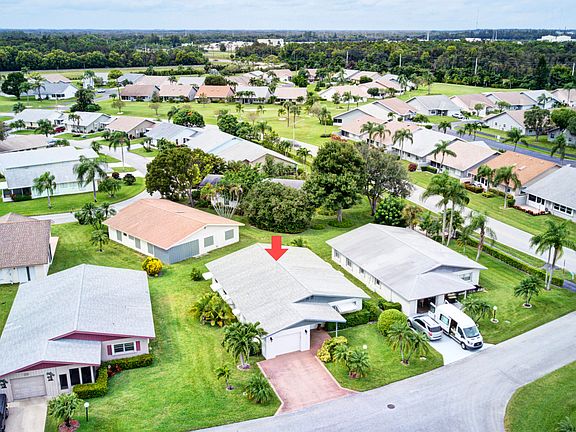 Home For Sale In Cypress Lakes