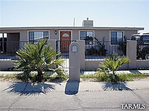 2nd image of 1616 E Calle Salamanca
