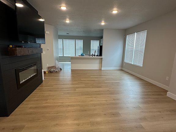 4th image of 3463 S Bellrock Pl