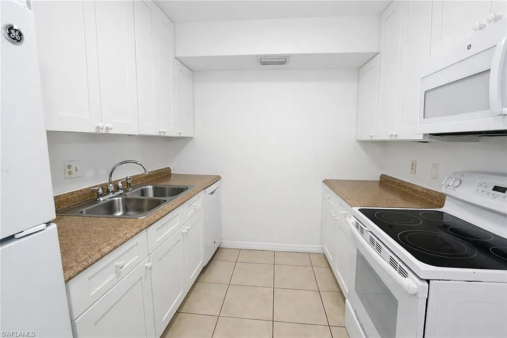 2 bed, 2.0 bath, 1030 sqft, $1,550 — Photo 3