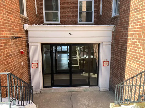 1 Hawley Terrace #1G, Yonkers, NY 10701