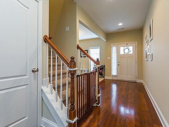 4th image of 4752 Larkhill Ln