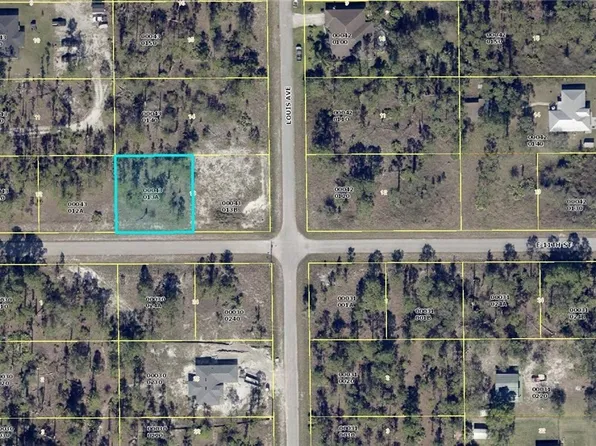 4005 E 11th St, Lehigh Acres, FL 33972