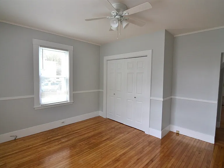 208 Irving St #1L — Photo 10