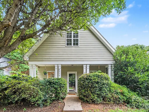 8214 Ballymore Ct, Huntersville, NC 28078