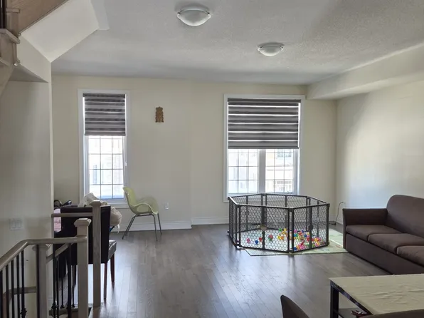 32 Andress Way, Markham, ON L3S 0E9