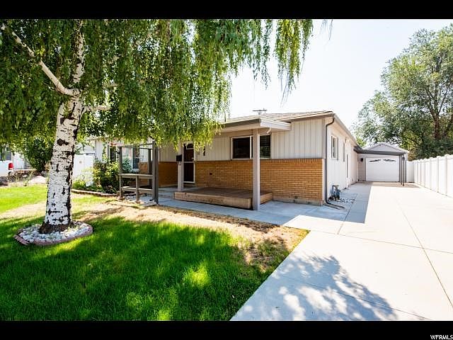 1st image of 1020 E Atkin Ave
