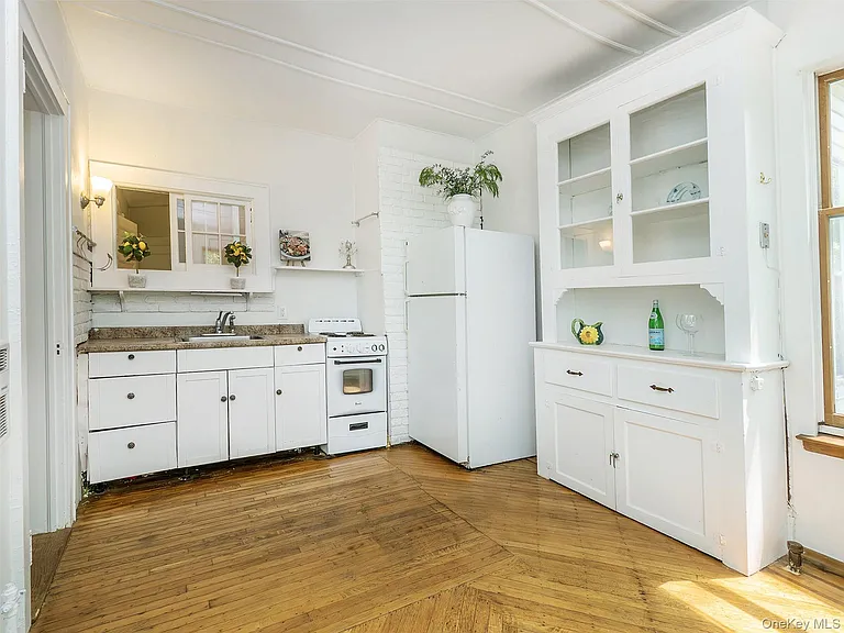 42 Central Ave #7 — Photo 11