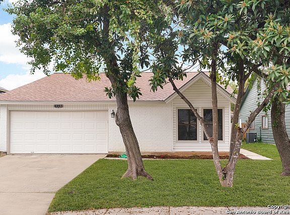 3rd image of 6983 Sunset Village Dr