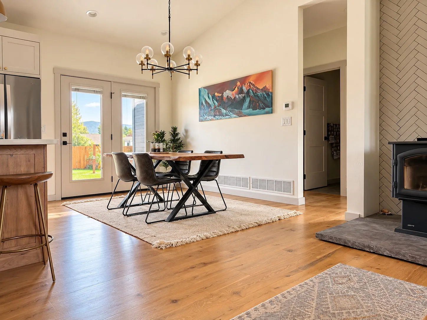 3 bed, 1493 sqft, $3,800 — Photo 4