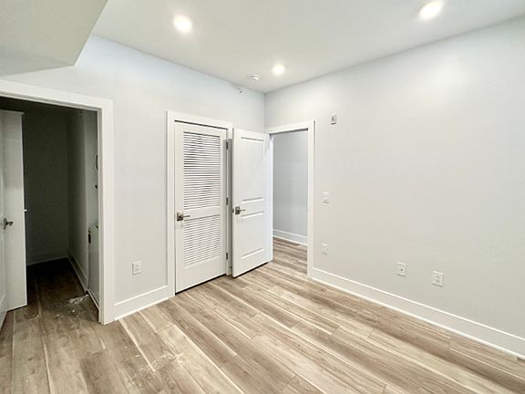 5th image of 3845 Wallace St #3