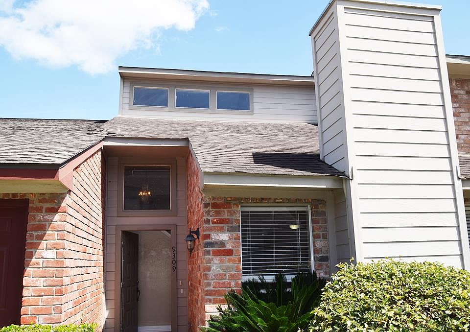 1st image of 9309 Westwood Village Dr #13