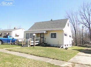 314 Robbie Ln, Flint, MI 48505