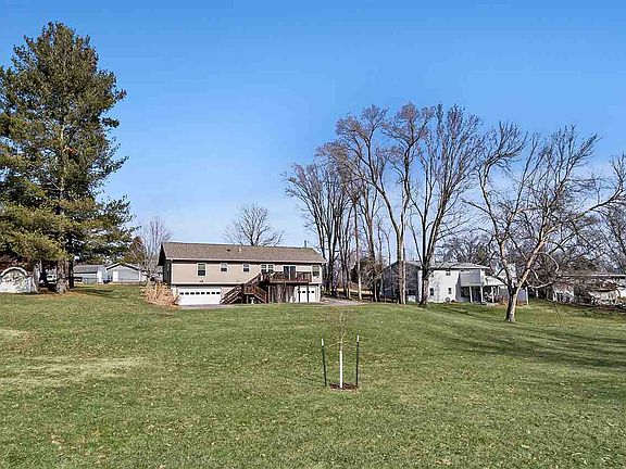 4th image of 3269 Whitesand Dr NE