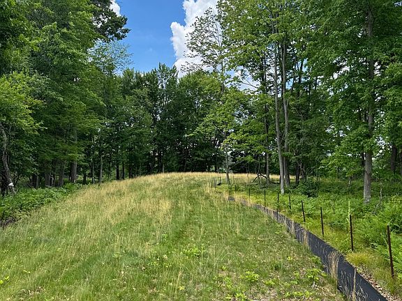 3rd image of 355 176th Ln NE