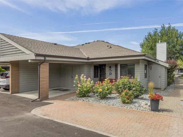 1765 Leckie Rd Unit 220, Kelowna, BC V1X 6X5