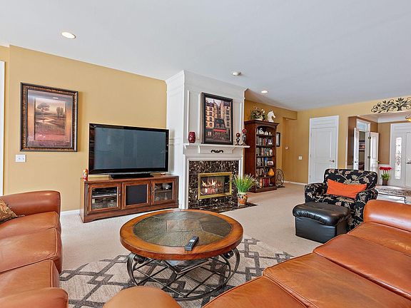3rd image of 12180 Hideaway Dr