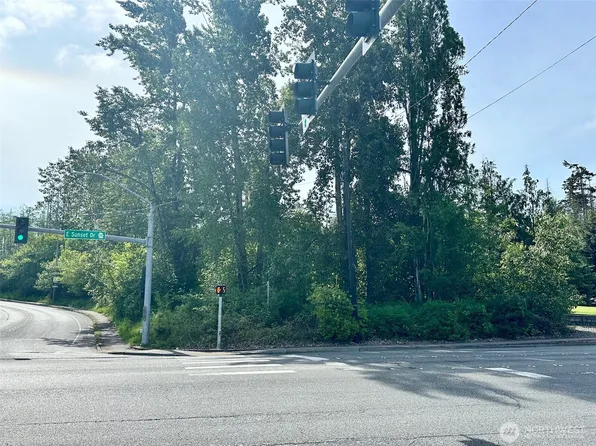3010 E Sunset Drive, Bellingham, WA 98226