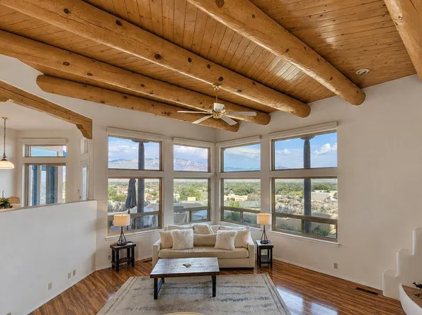 40 Sereno Rd, Corrales, NM 87048