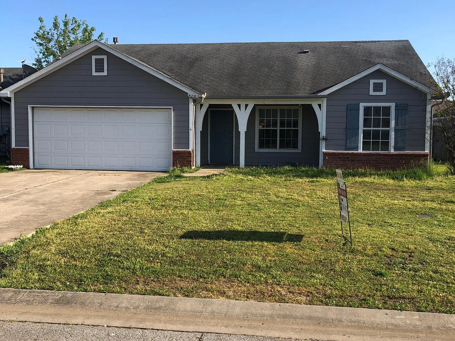3 bed, 1261 sqft, $1,600 — Photo 1