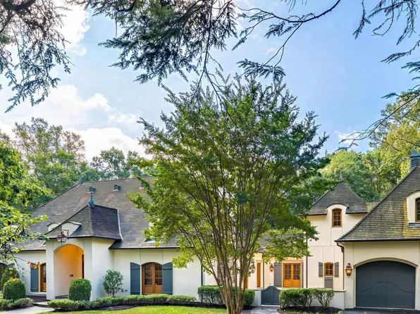 11101 Corobon Ln, Great Falls, VA 22066