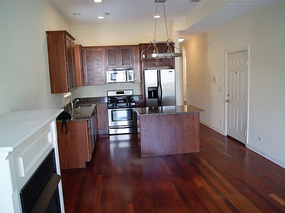 5th image of 3436 N Narragansett Ave Unit 3