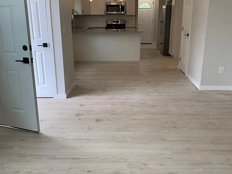 828 N Fee St — Photo 12