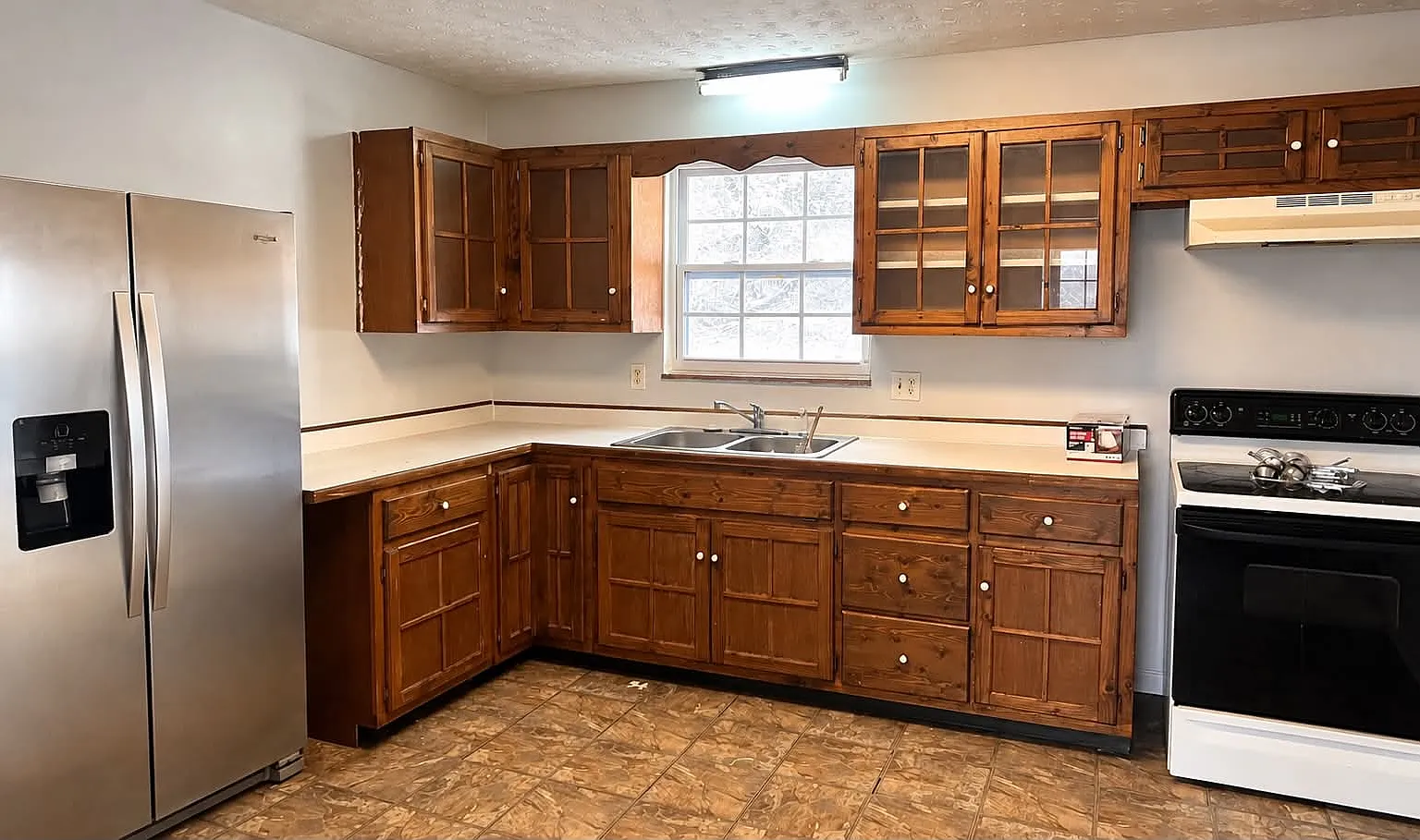 3 bed, 1132 sqft, $1,700 — Photo 2