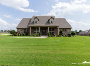 453 W Goldfinch Dr, Farmington, AR 72730