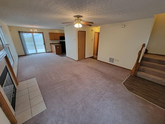 2nd image of 2556 Weeping Willow Ct