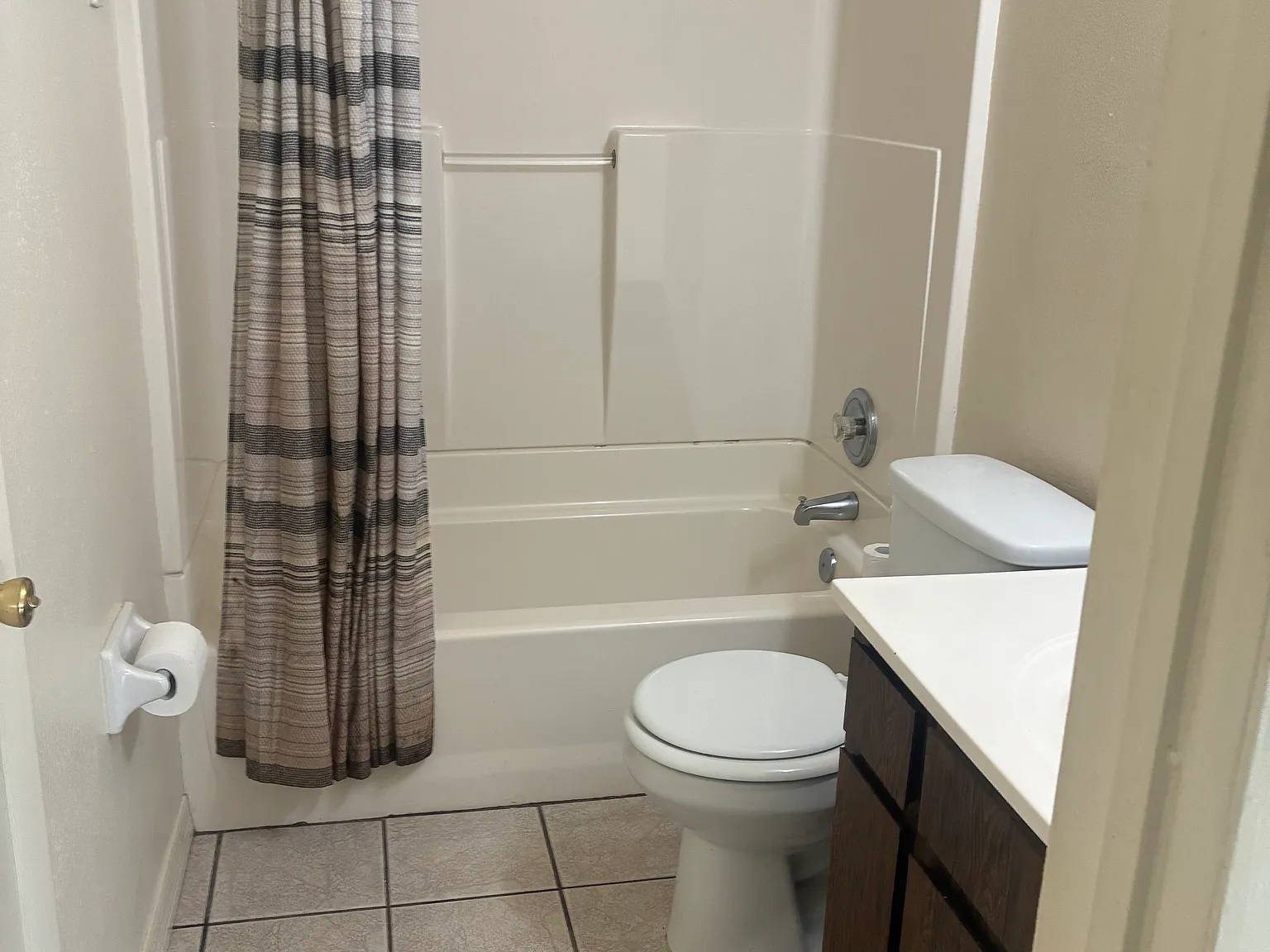 2 bed, 850 sqft, $1,500 — Photo 4