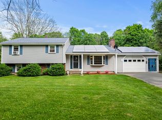 7 Moulton Dr, East Hampstead, NH 03826