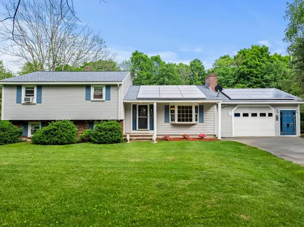 7 Moulton Drive, Hampstead, NH 03826-2416