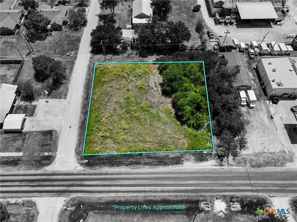 311 E Clark St, Bartlett, TX 76511