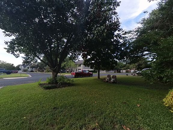 3rd image of 8505 Columbia Falls Dr